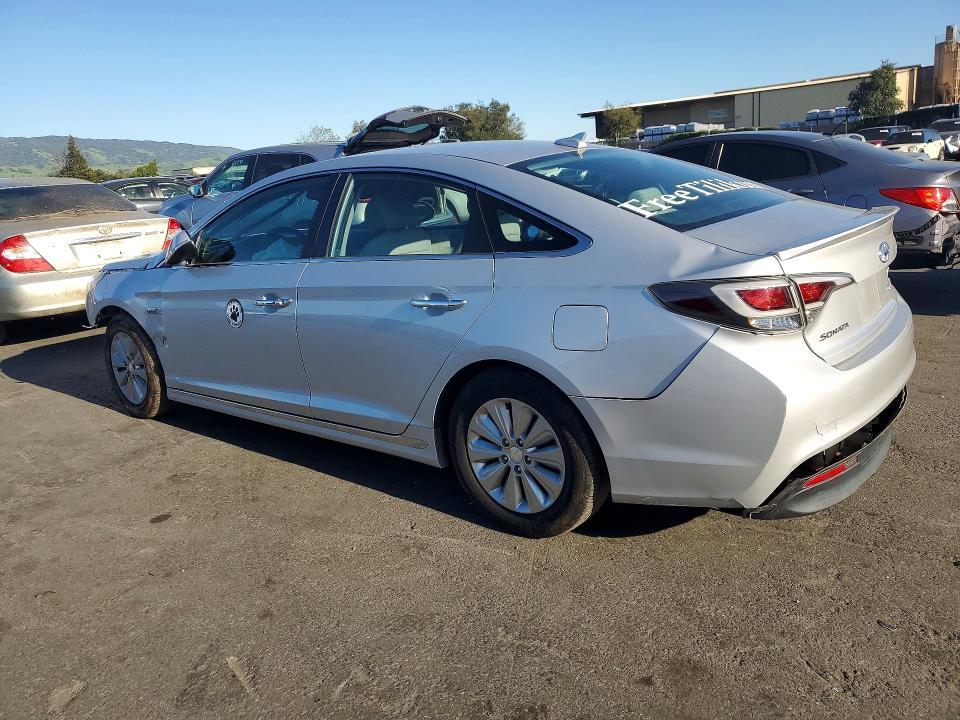 2016 HYUNDAI SONATA HYBRID SE — Фото 2 из 12
