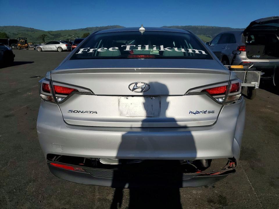 2016 HYUNDAI SONATA HYBRID SE — Фото 6 из 12