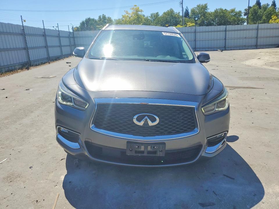 2019 INFINITI QX60 LUXE — Фото 5 из 13