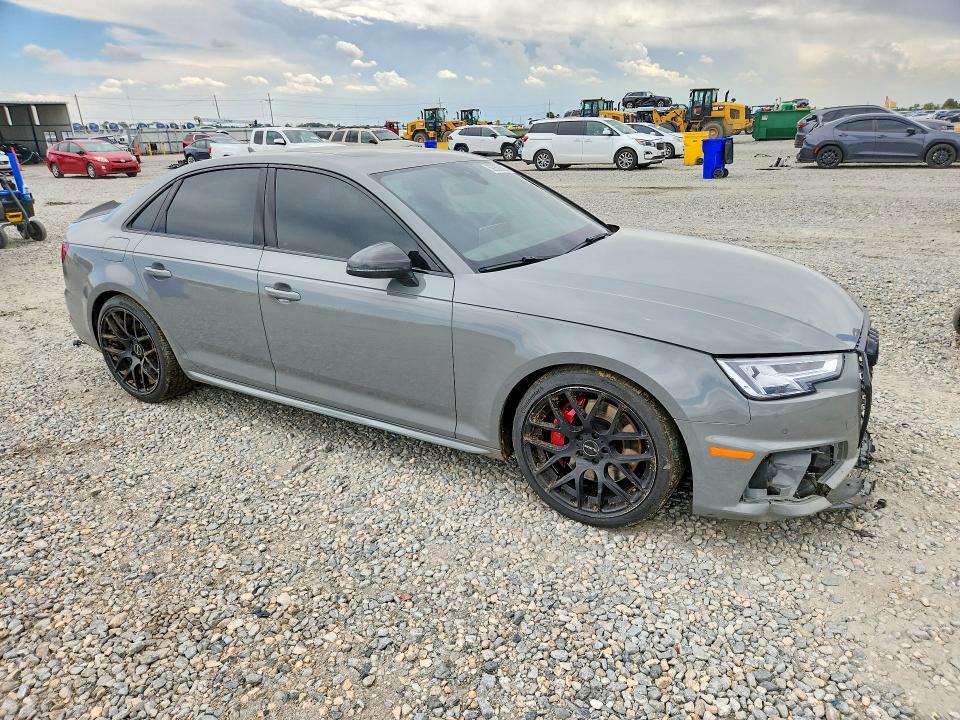 WAUB4AF43KA015647 2019 AUDI S4 photo no. 4