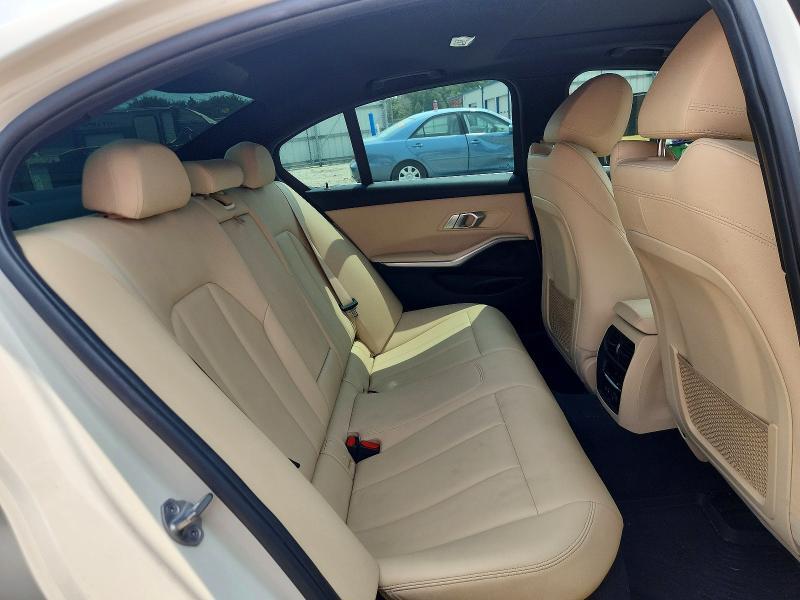 2019 BMW 330XI — Фото 10 из 12