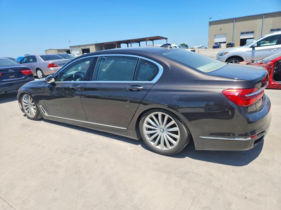 2019 BMW 740 I — Фото 2 из 12