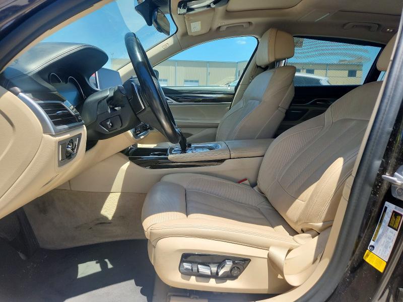 2019 BMW 740 I — Фото 7 из 12