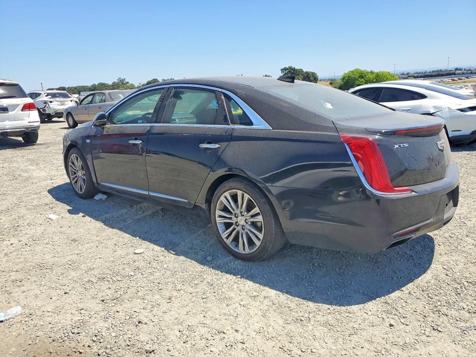 2019 CADILLAC XTS LUXURY — Фото 2 из 12