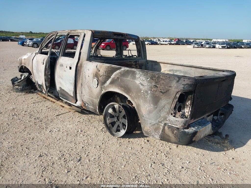 1C6RR6FT8RS183609 2024 RAM 1500 CLASSIC photo no. 3