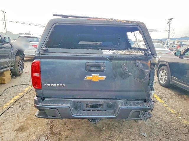 2019 CHEVROLET COLORADO — Фото 6 из 12