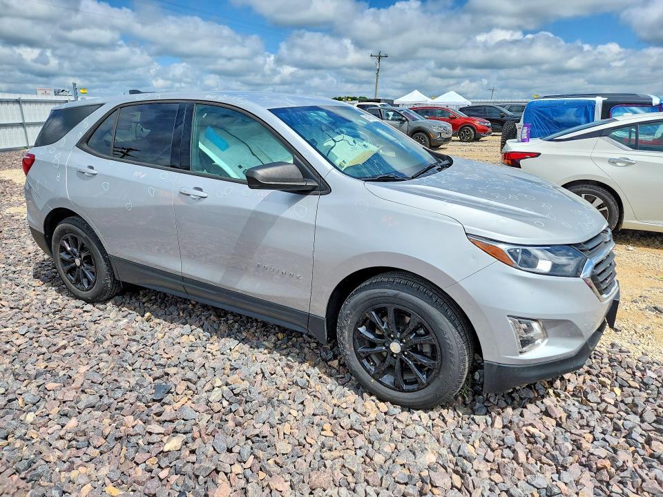 2019 CHEVROLET EQUINOX LS — Фото 4 из 14