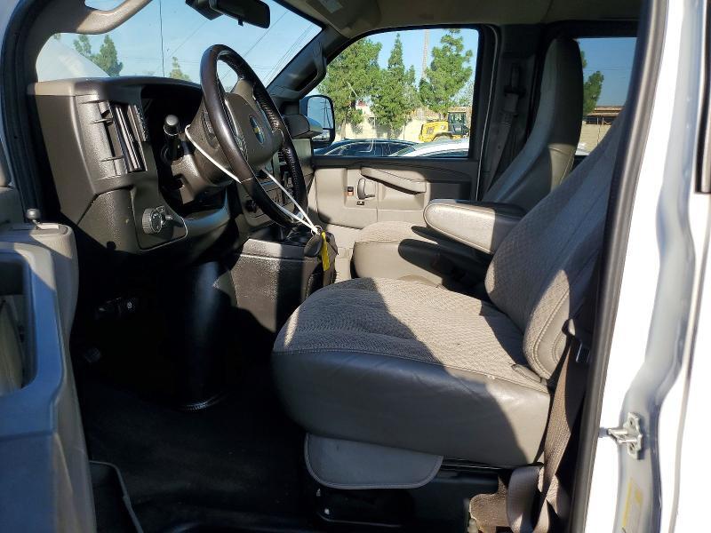 2019 CHEVROLET EXPRESS G3500 LT — Фото 7 из 13