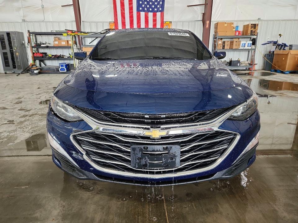 2019 CHEVROLET MALIBU LT — Фото 5 из 12