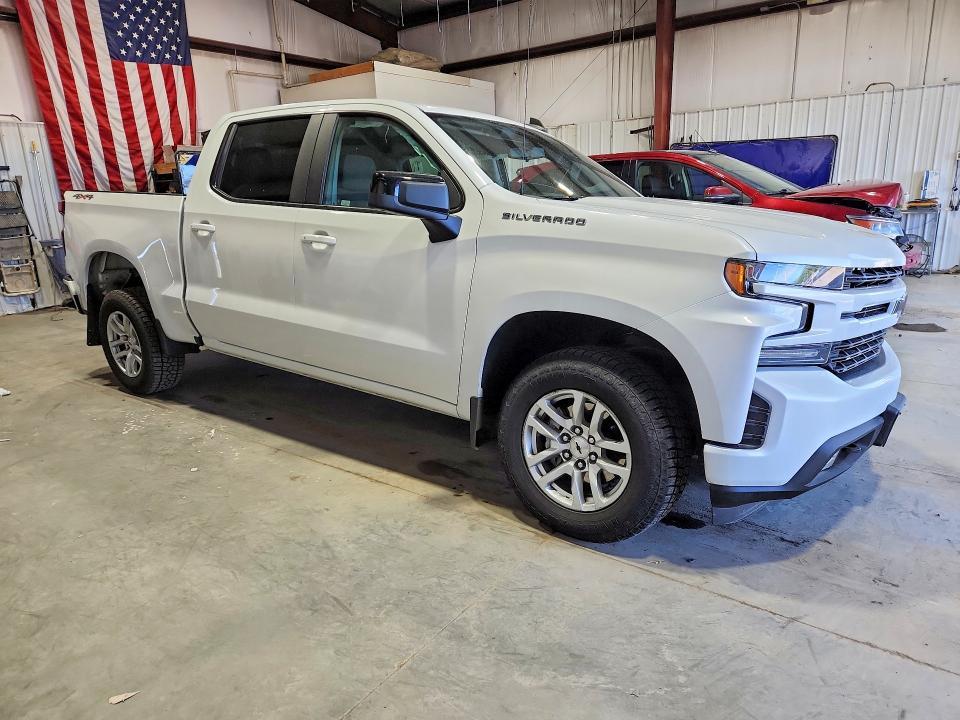 2019 CHEVROLET SILVERADO K1500 RST — Фото 4 из 12