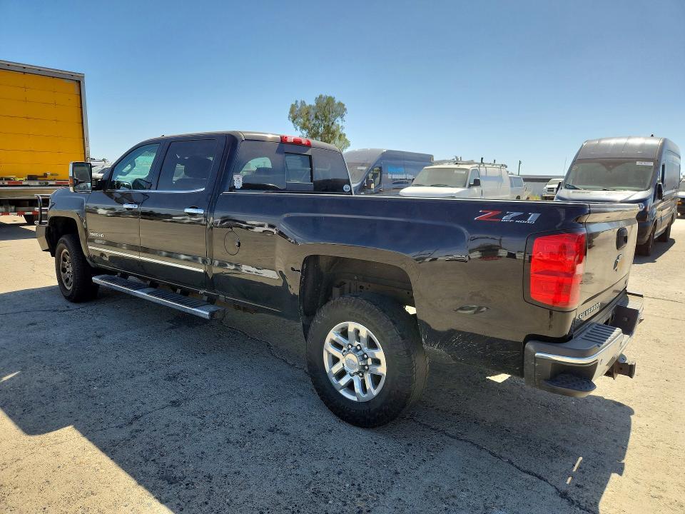 2019 CHEVROLET SILVERADO K3500 LTZ — Фото 2 из 13