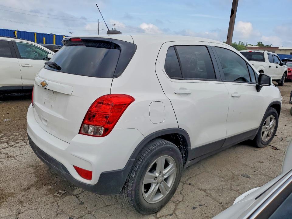 2019 CHEVROLET TRAX LS — Фото 3 из 13
