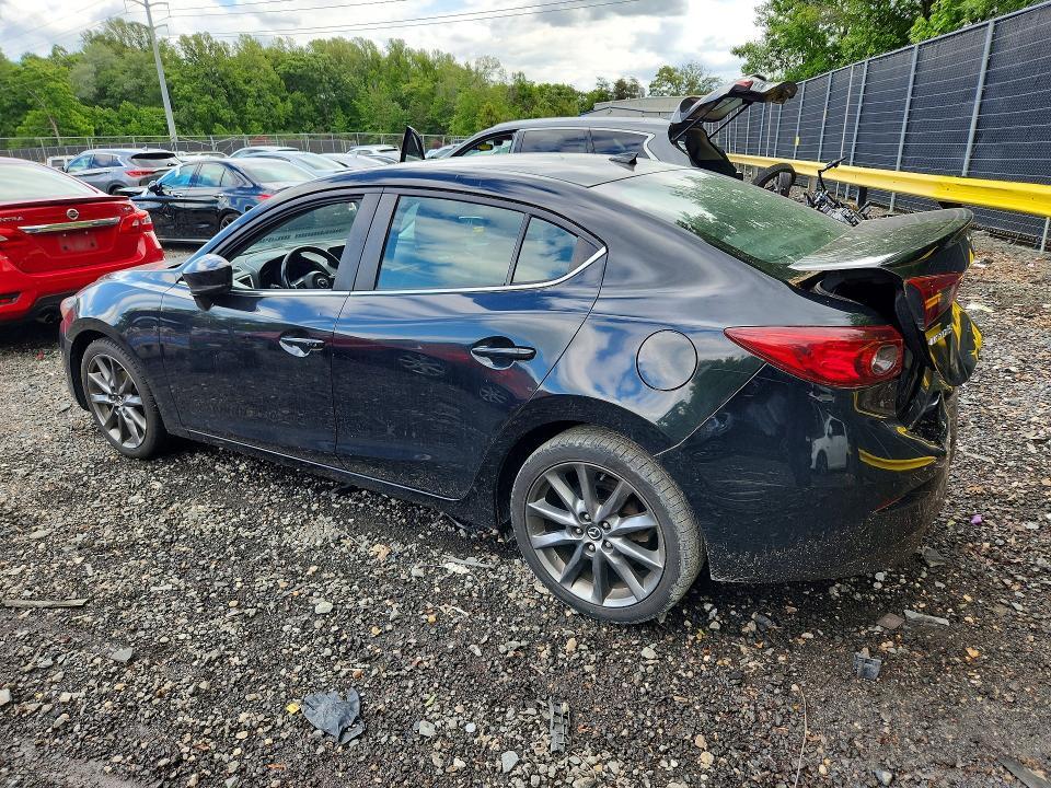 2018 MAZDA 3 TOURING — Фото 2 из 12