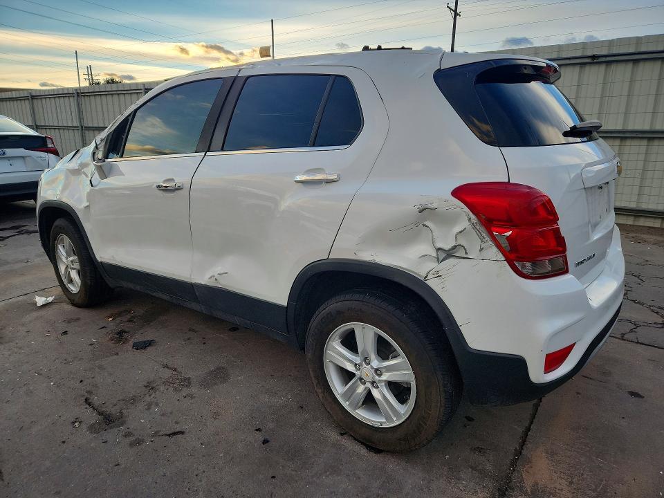KL7CJPSB3KB808235 2019 CHEVROLET TRAX photo no. 2