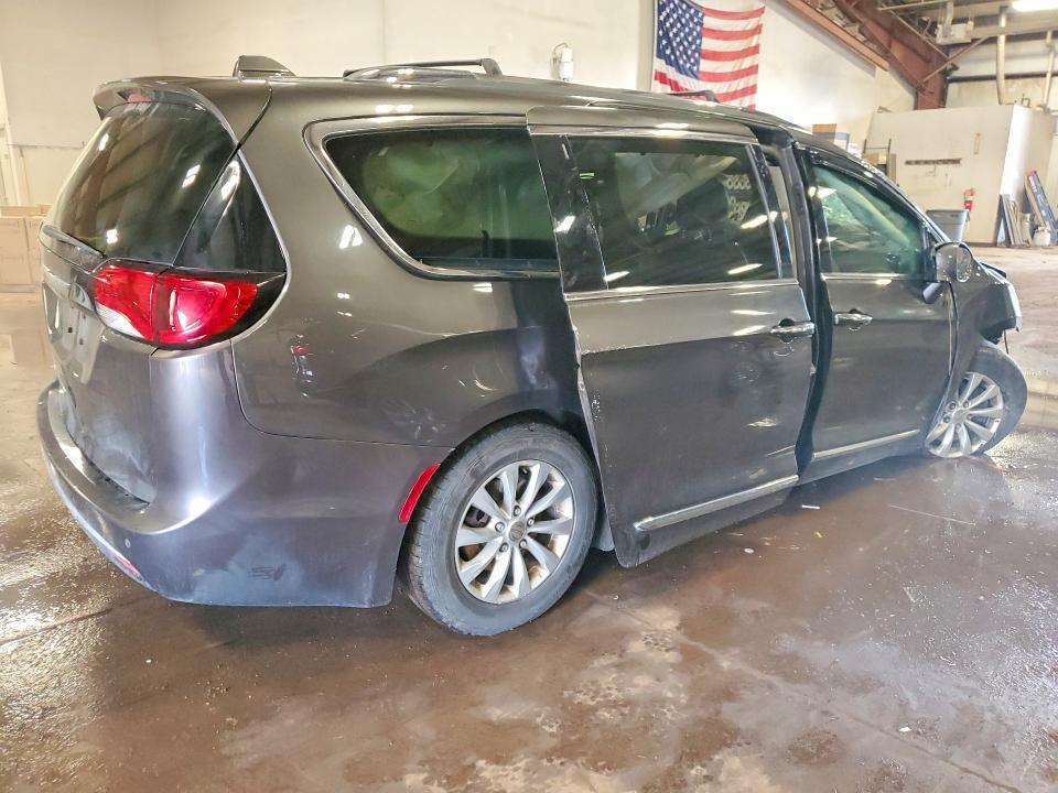 2C4RC1BG4KR650392 2019 CHRYSLER PACIFICA photo no. 3
