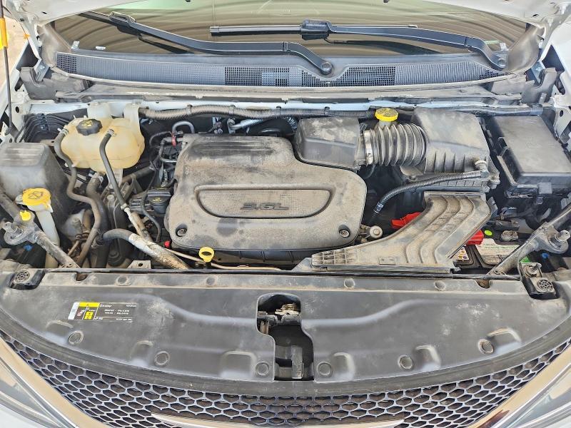 2019 CHRYSLER PACIFICA TOURING L — Фото 12 из 13