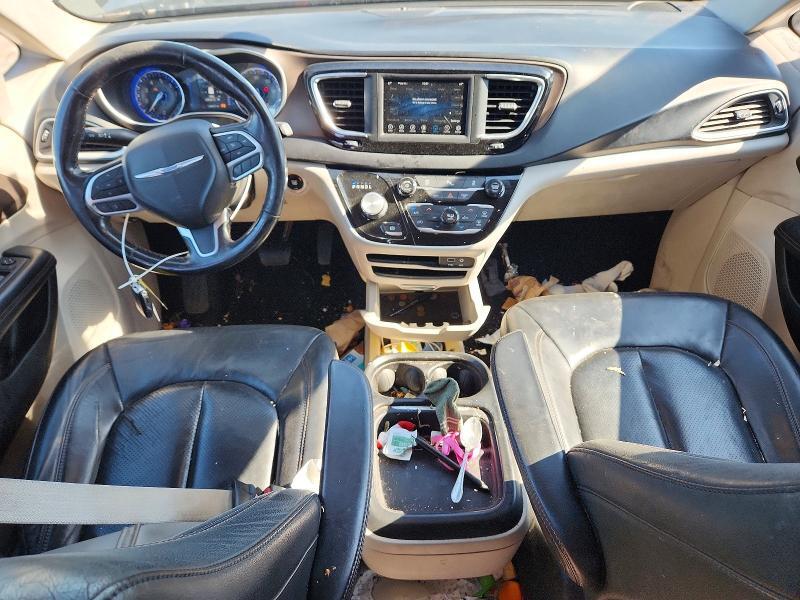 2019 CHRYSLER PACIFICA TOURING L — Фото 8 из 13
