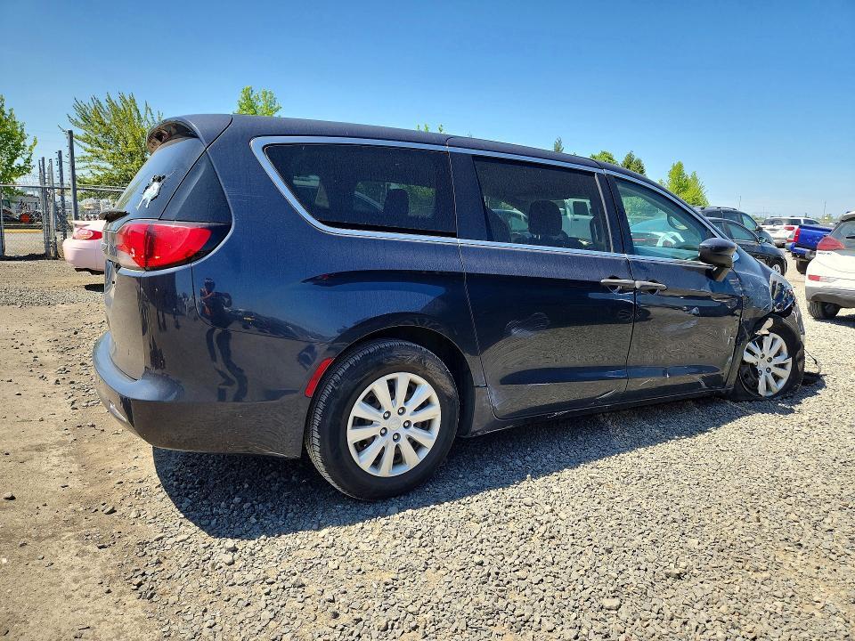 2019 CHRYSLER PACIFICA L — Фото 3 из 13