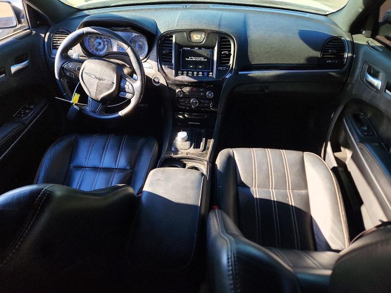2019 CHRYSLER 300 S — Фото 8 из 12