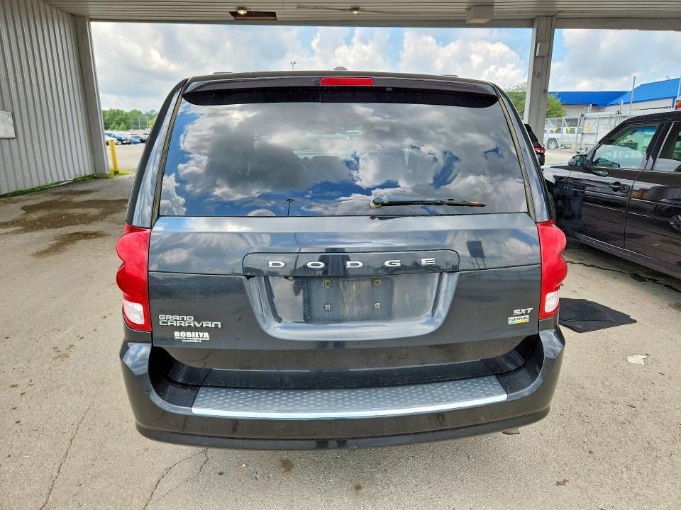 2019 DODGE GRAND CARAVAN SXT — Фото 6 из 13