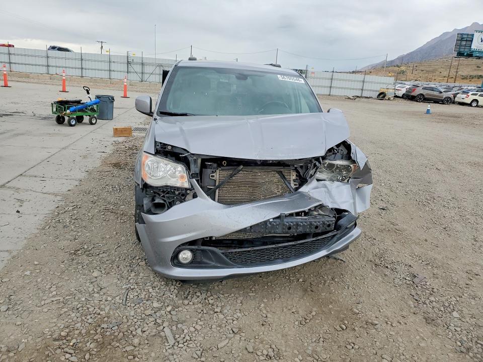 2019 DODGE GRAND CARAVAN SXT — Фото 5 из 12