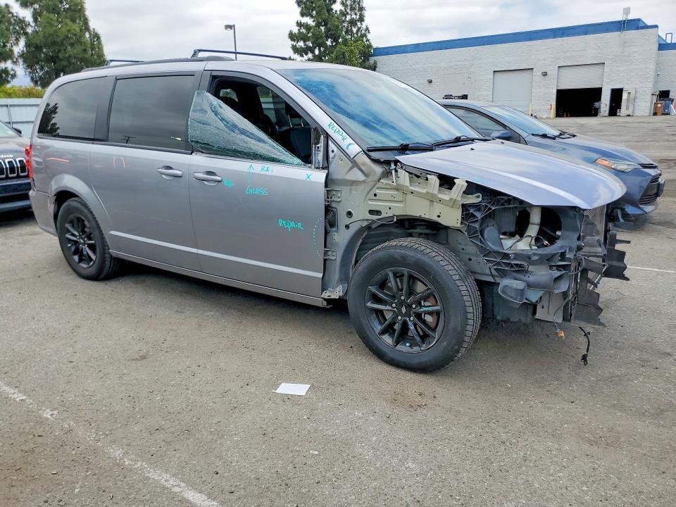 2019 DODGE GRAND CARAVAN GT — Фото 4 из 14