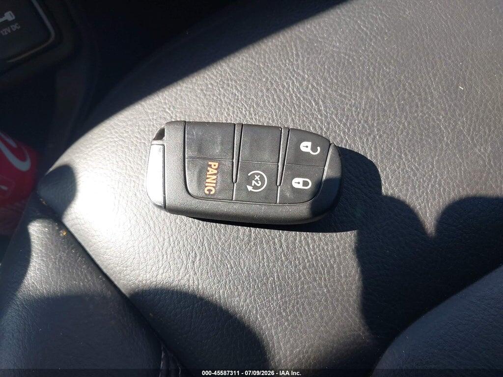 ZACNJDD17MPN31996 2021 JEEP RENEGADE photo no. 11