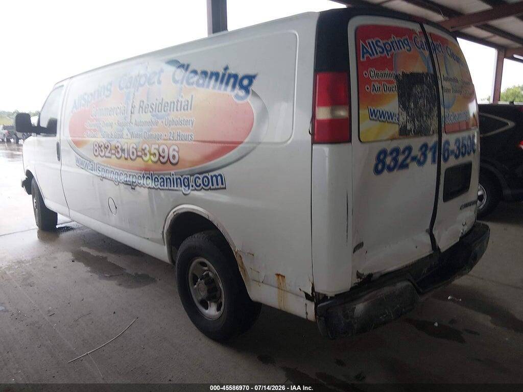 1GCWGGFA7B1132281 2011 CHEVROLET EXPRESS 2500 photo no. 3