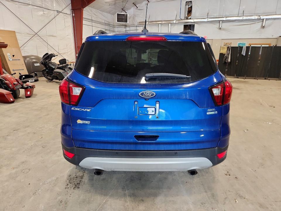 2019 FORD ESCAPE SEL — Фото 6 из 13