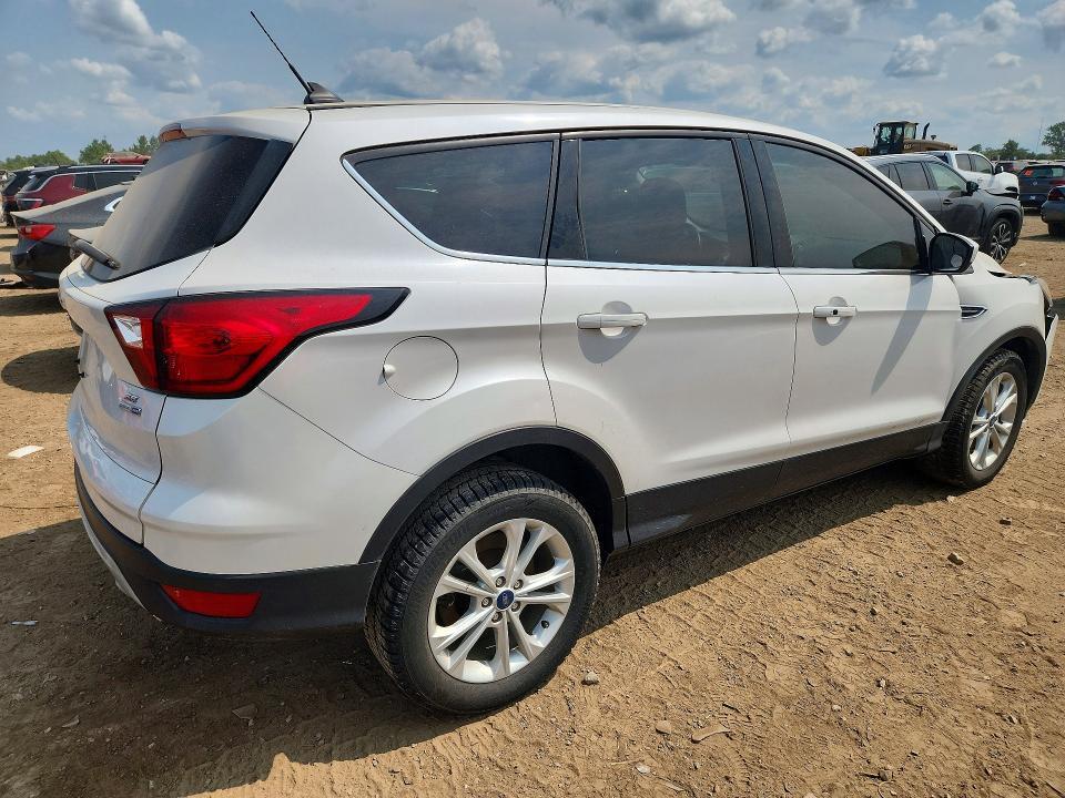 1FMCU9GD3KUB96683 2019 FORD ESCAPE photo no. 3