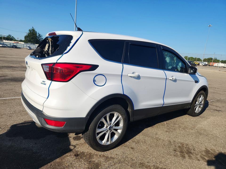 1FMCU9GD2KUB97730 2019 FORD ESCAPE photo no. 3