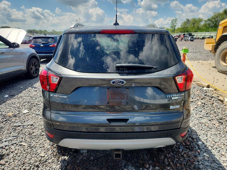 2019 FORD ESCAPE TITANIUM — Фото 6 из 13
