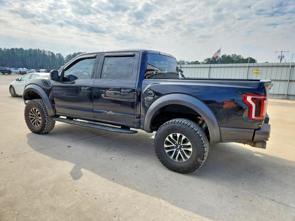 1FTFW1RGXKFC96630 2019 FORD F150 photo no. 2