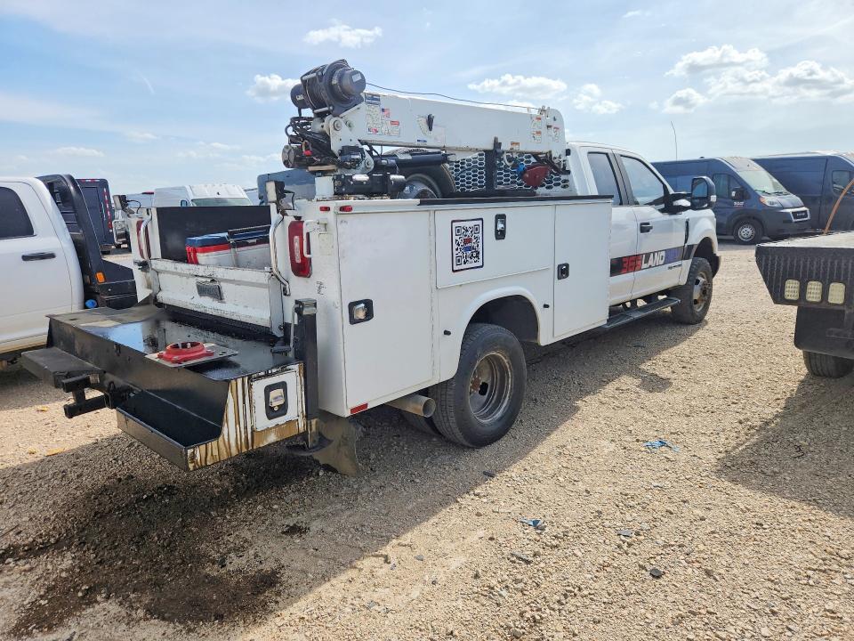2019 FORD F350 SUPER - DELIVERY TRUCK — Фото 3 из 14