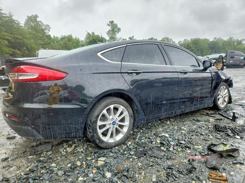 2019 FORD FUSION TITANIUM — Фото 3 из 12