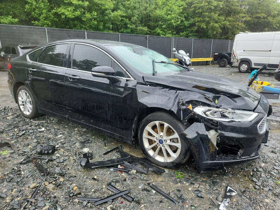 2019 FORD FUSION TITANIUM — Фото 4 из 12