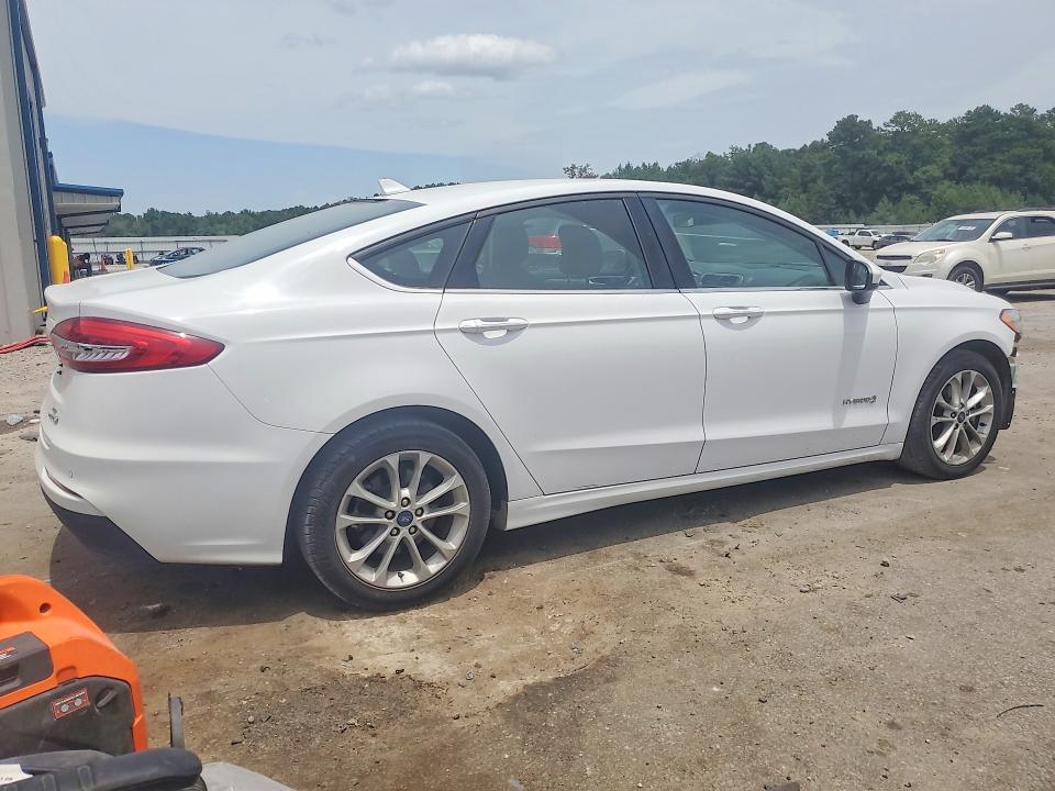 2019 FORD FUSION SE — Фото 3 из 12