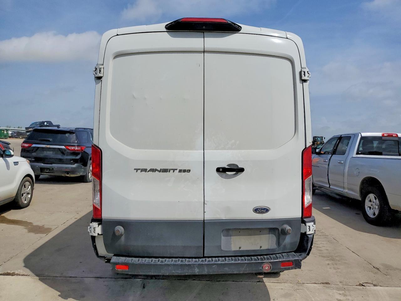 1FTYR2CM2KKB23857 2019 FORD TRANSIT photo no. 6