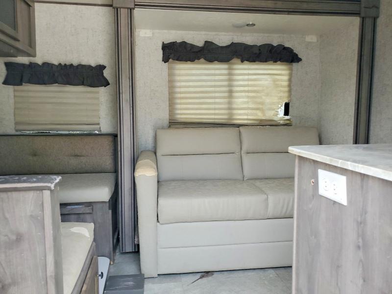 5ZT2CXKB8KL006135 2019 FORESTER RECREATIONAL VEHICLE (RV) photo no. 6