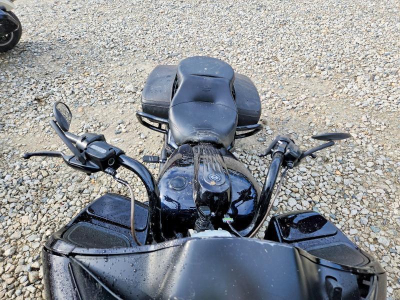 2019 HARLEY-DAVIDSON FLTRXSE — Фото 5 из 9