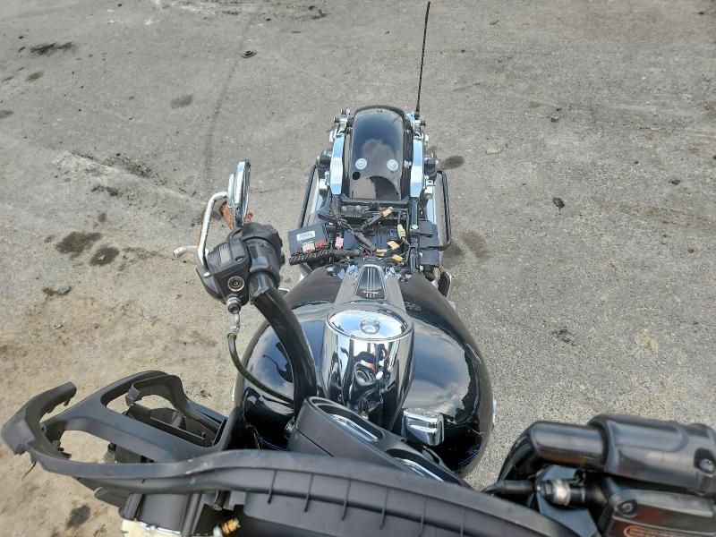 2019 HARLEY-DAVIDSON FLTRX — Фото 5 из 8