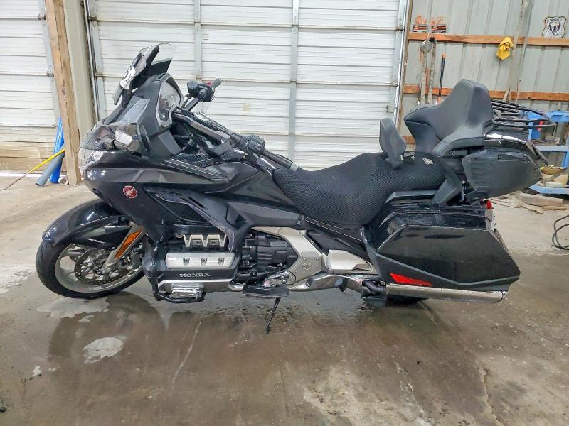 2019 HONDA GL1800 D — Фото 3 из 10