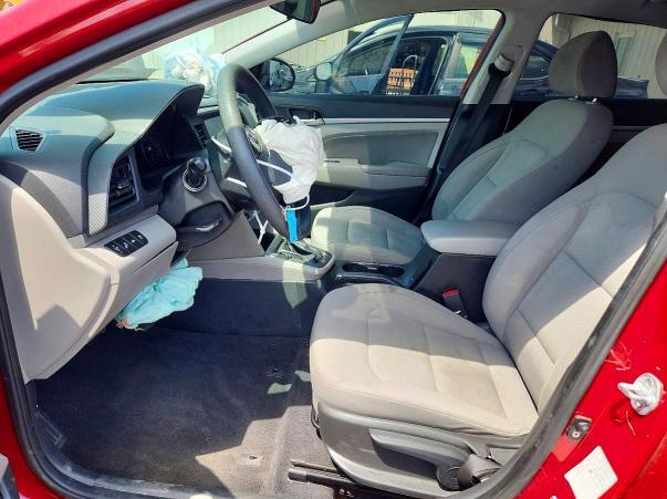 2019 HYUNDAI ELANTRA SEL — Фото 7 из 13