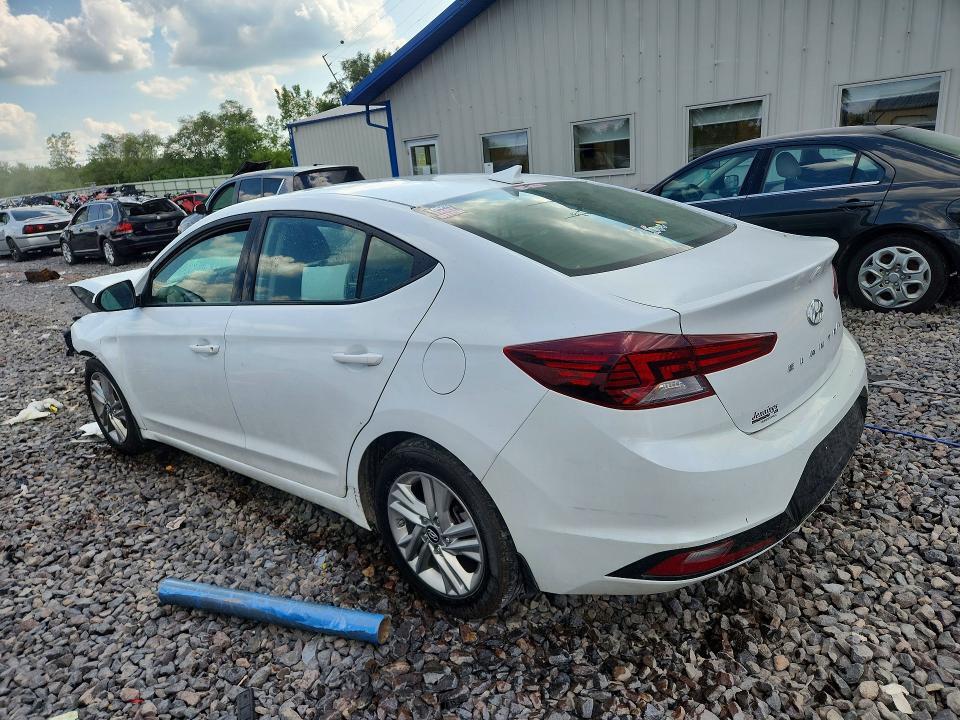 2019 HYUNDAI ELANTRA SEL — Фото 2 из 12