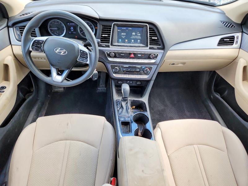5NPE24AF5KH817335 2019 HYUNDAI SONATA photo no. 8