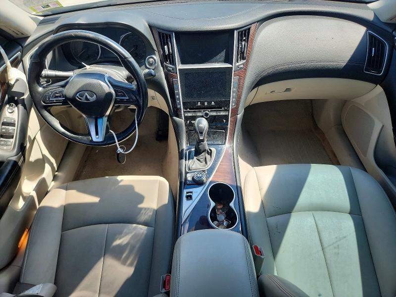 2019 INFINITI Q50 3.0T LUXE — Фото 8 из 12