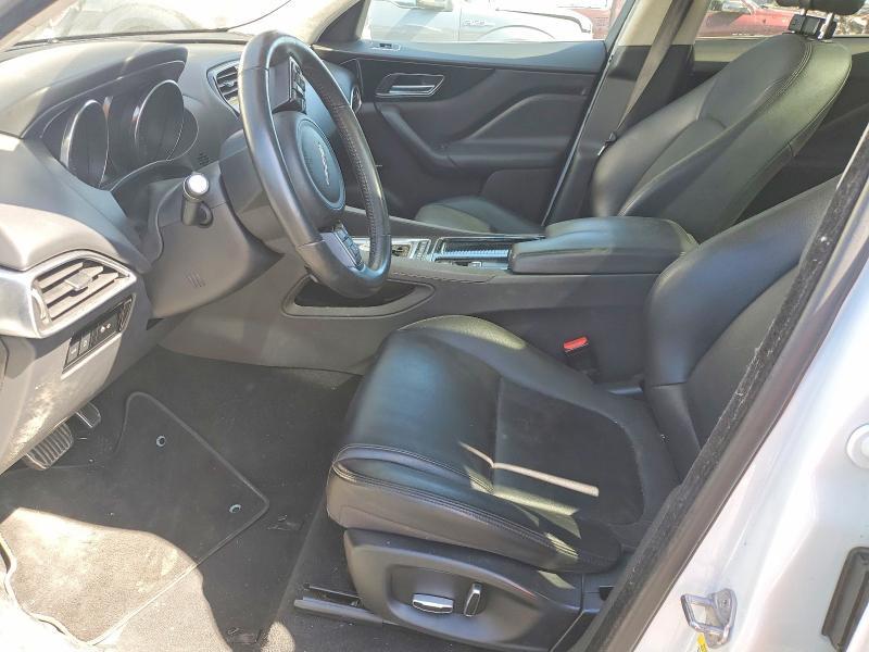 SADCJ2FXXKA609933 2019 JAGUAR F-PACE photo no. 7
