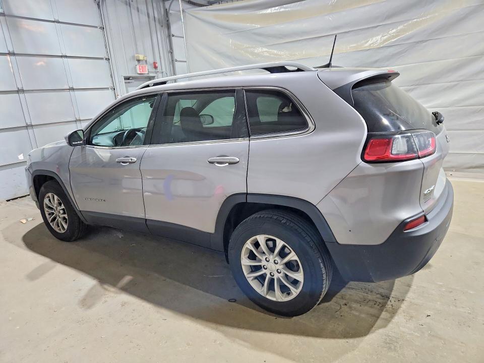 2019 JEEP CHEROKEE LATITUDE — Фото 2 из 13
