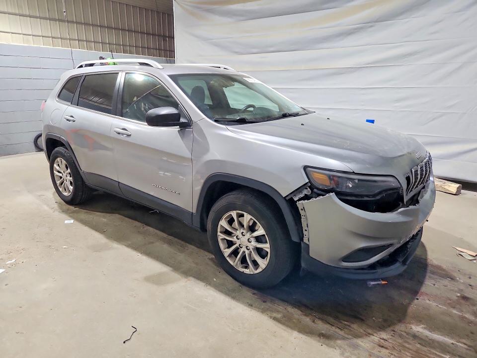 2019 JEEP CHEROKEE LATITUDE — Фото 4 из 13