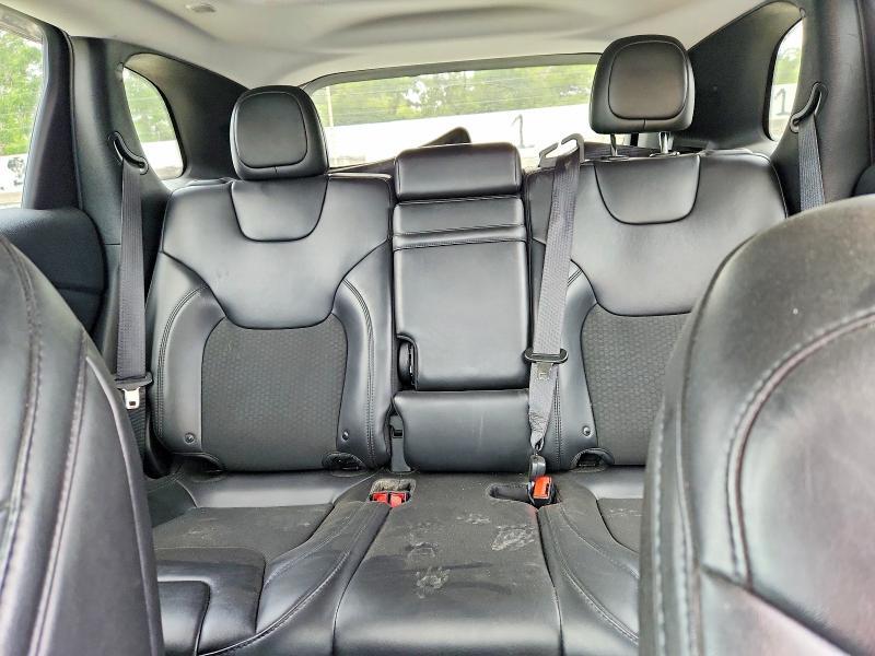 2019 JEEP CHEROKEE LATITUDE PLUS — Фото 10 из 13